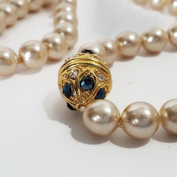 Vintage Nolan Miller Champagne Faux Pearl Necklace With Screw Clasp 36 in. - Picture 6 of 8